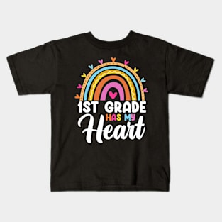 Cute Rainbow 1st Grade Has My Heart Teacher Valentine Kids T-Shirt